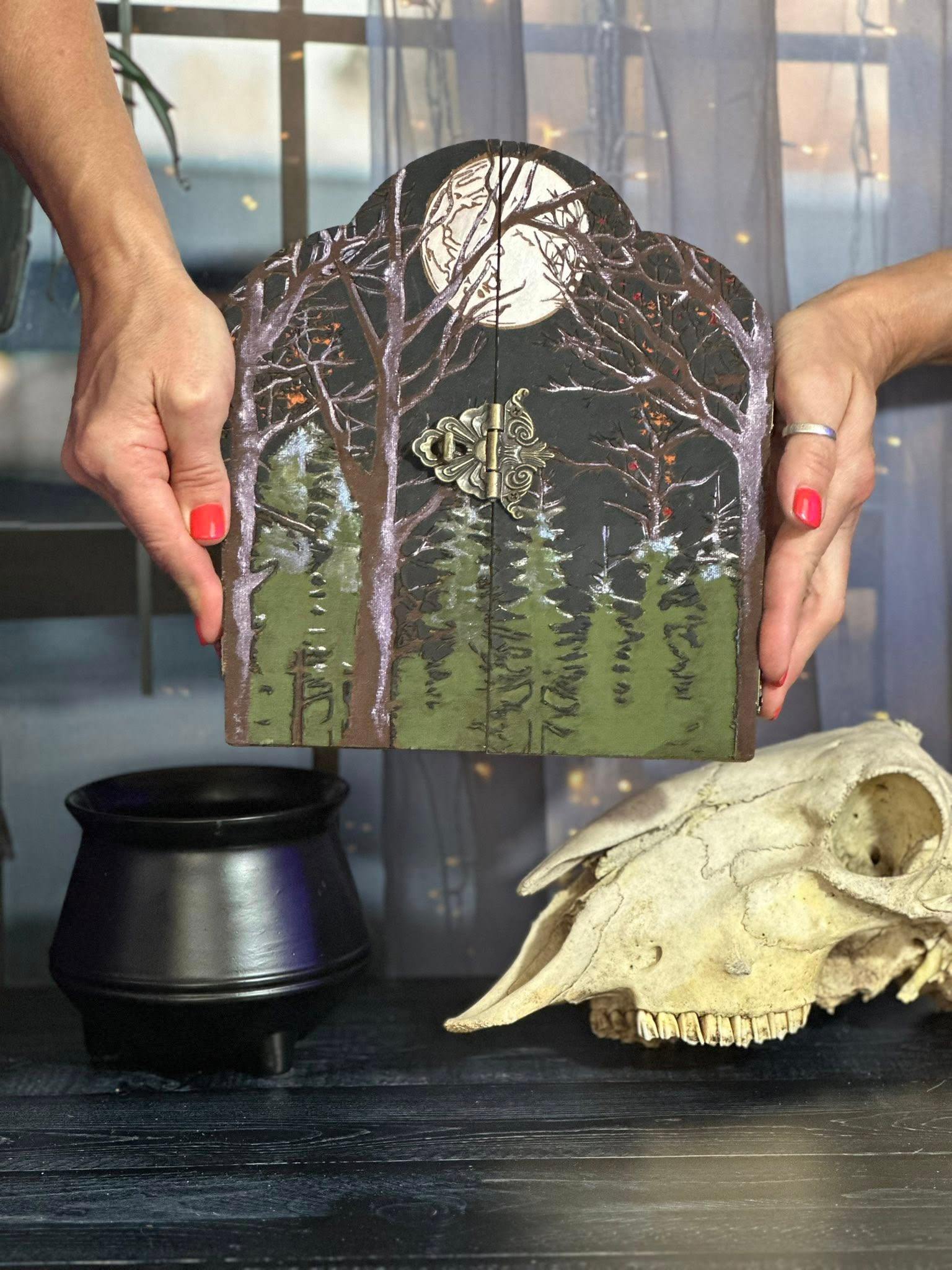 Witch sabbath triptych altar box closed exterior by Loren Morris, Primitive Witchery